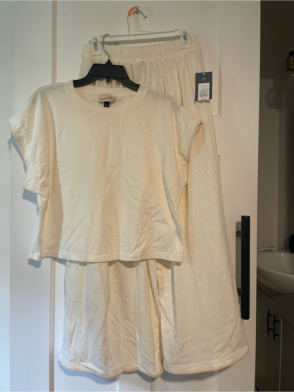 Cream Two-Piece Lounge Set - Top & pants
